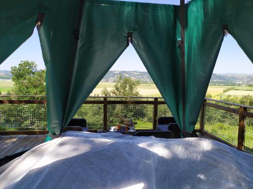 Camping du Domaine de Senaud - Suspended tent - Photo 2