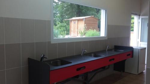 Camping du Domaine de Senaud - Bivouac Lodge - Photo 7