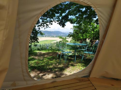 Camping du Domaine de Senaud - Indian teepee - Photo 8