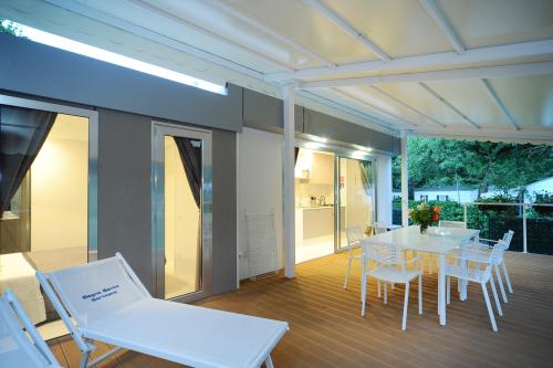 PARCO DELLE PISCINE - Mobilhome Lux 2 bathrooms - Photo 3