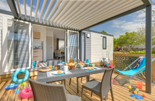 Book Your Stay at Camping les Embruns Today | Campsited