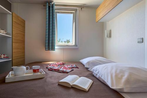 Camping Sandaya Les Tamaris - Cottage 3 bedrooms air-conditioning*** - Photo 5