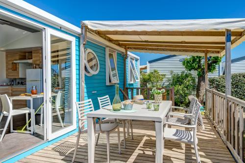 Camping Sandaya Les Tamaris - Cottage (3 bedrooms) + air-conditioning + 2 bathrooms **** - Photo 2