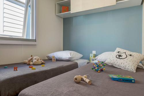 Camping Sandaya Les Tamaris - Cottage (2 bedrooms) air-conditioning*** - Photo 6