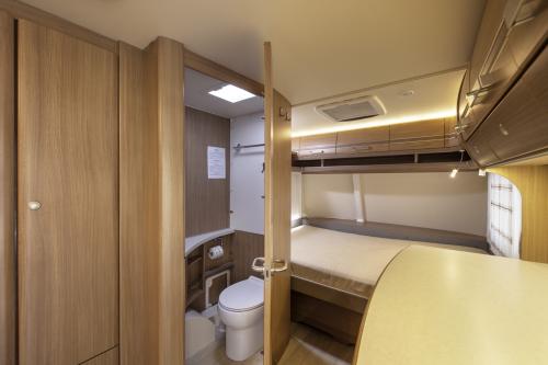 Campeggio Resort Riva di Ugento - Caravan plus with toilet - Photo 3