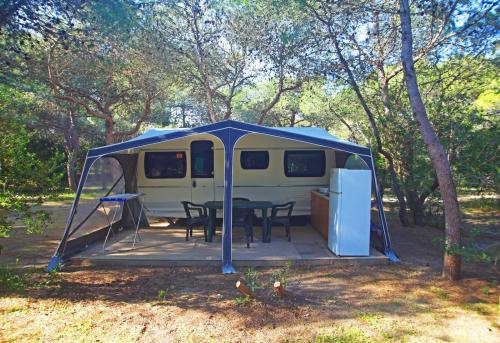 Campeggio Resort Riva di Ugento - Caravan plus with toilet - Photo 3