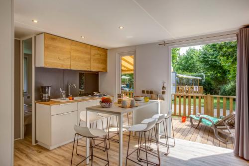 Camping Sandaya Domaine du Verdon - Mobile home - 3 bedrooms *** - Photo 3