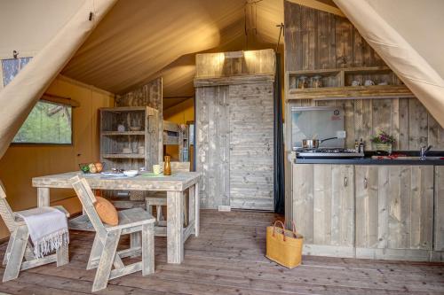 Camping Sandaya Domaine du Verdon - Lodge 2 bedrooms **** - Photo 2