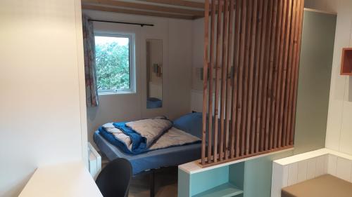 Flower Camping La Rivière - Chalet Cajou Confort 1 bedroom + sheltered terrace 9m² - Photo 5