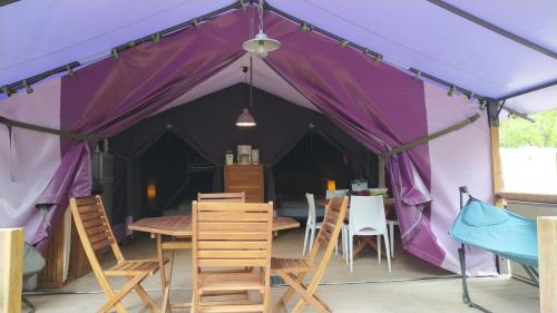 Flower Camping La Rivière - FreeFlower Confort 40m² (2 bedrooms) with covered terrace 13m² (without toilet blocks) - Photo 6