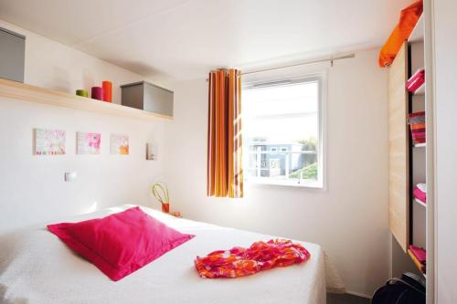 Flower Camping Les Paludiers - Mobile home Comfort 27m² (2 bedrooms) + Half-covered terrace 18m² - Photo 3