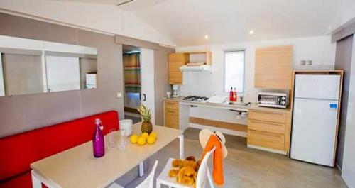 Flower Camping Les Paludiers - Mobile home 32m² Comfort (2 bedrooms) + terrace - Wheelchair friendly - Photo 2