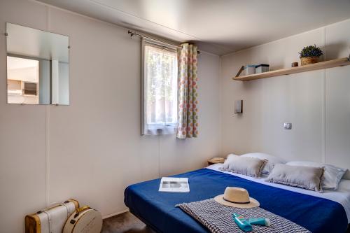 Camping Californie Plage - Mobile home CAYO COCO Supérieur about 27m² 2 rooms + terrace with pergola - Photo 7