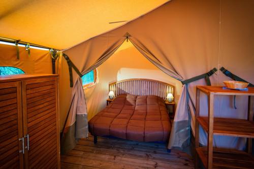 Camping Californie Plage - WALIBOU Lodge Confort, about 30m², on stilts, 2 rooms - Photo 5