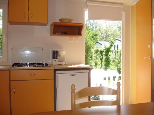 Camping l'Echo du Malpas - Mobile home 31m² / 3 bedrooms - terrace - Photo 3