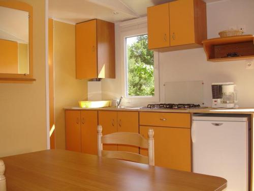 Camping l'Echo du Malpas - Mobile home 31m² / 3 bedrooms - terrace - Photo 6