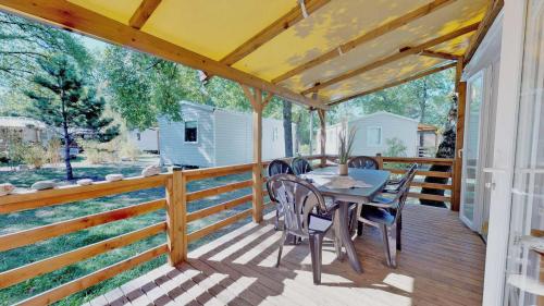 Camping Saint Disdille - Mobile Home EDELWEISS (5-10y.old) 31m² - covered terrace 15m² (2 bedrooms) - Photo 2
