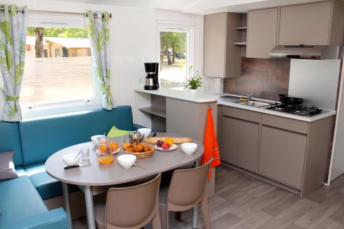 Camping Saint Disdille - Mobile Home ALPAGE 32m² - covered terrace 15m² (3 bedrooms) - Photo 2