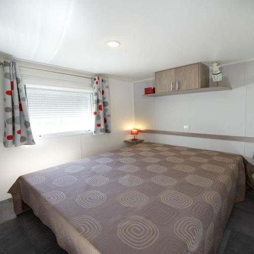 Camping Saint Disdille - Mobile Home ALPAGE 32m² - covered terrace 15m² (3 bedrooms) - Photo 3