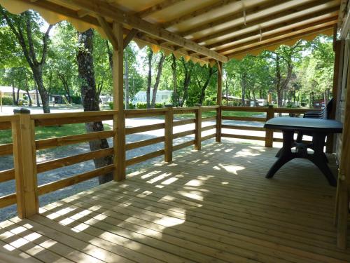 Camping Saint Disdille - Mobile Home ALPAGE 32m² - covered terrace 15m² (3 bedrooms) - Photo 6