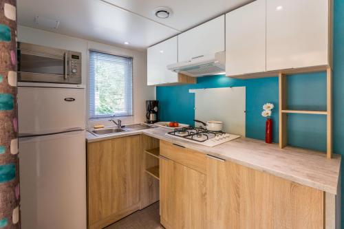 Camping Saint Disdille - MobilHome SAVOIE 31m² - covered terrace 15m² (2 bedrooms) - Photo 2