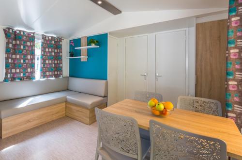 Camping Saint Disdille - MobilHome SAVOIE 31m² - covered terrace 15m² (2 bedrooms) - Photo 3