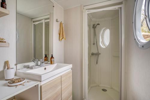 Camping Sandaya Blue Bayou - Cottage 2 bedrooms*** - Photo 4