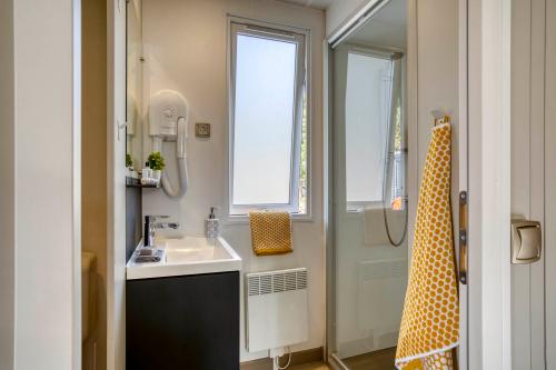 Camping Sandaya Blue Bayou - Cottage 3 bedrooms 2 bathrooms air-conditioning**** - Photo 7