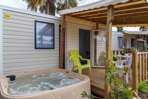 Camping l’Oasis & California - Cottage SPA + TV + air-conditioning - Photo 1