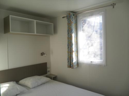 Camping Le Haut Salat - Mobile home Confort MIRABAT with covered terrace - Photo 3