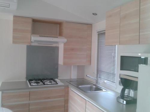 Camping Vilanova Park - S-2300 (by Vilanova Park) - Mobilhome 3 bedrooms - Photo 2