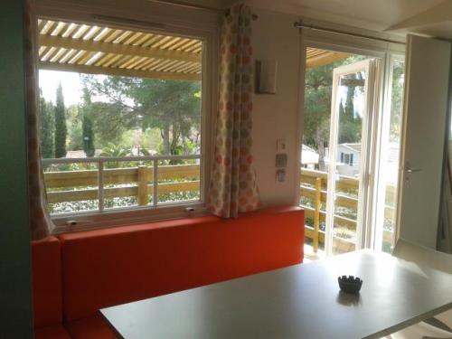 Camping Vilanova Park - S-2300 (by Vilanova Park) - Mobilhome 3 bedrooms - Photo 5