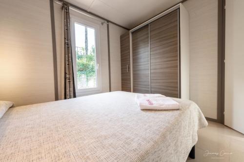 Camping Vilanova Park - S-430 (by Vilanova Park) - Chalet 58m² - Photo 6