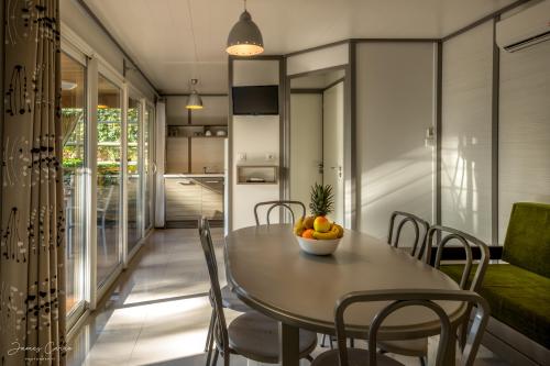 Camping Vilanova Park - S-400 (by Vilanova Park) - Chalet 46m² - Photo 2