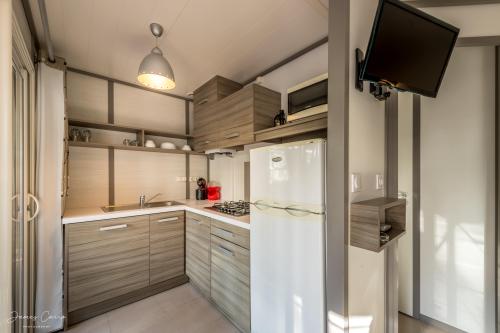Camping Vilanova Park - S-400 (by Vilanova Park) - Chalet 46m² - Photo 3