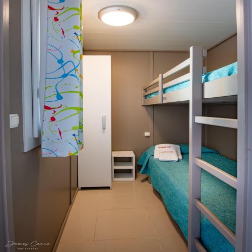 Camping Vilanova Park - S-400 (by Vilanova Park) - Chalet 46m² - Photo 6