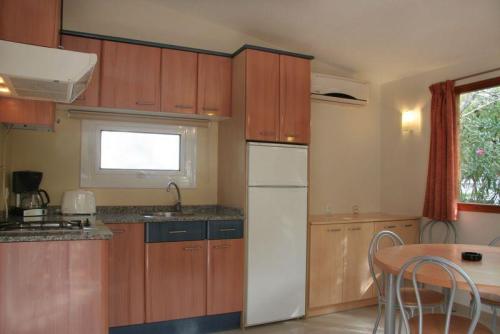 Camping Vilanova Park - S-500 (by Vilanova Park) - Chalet 50 m² - Photo 3