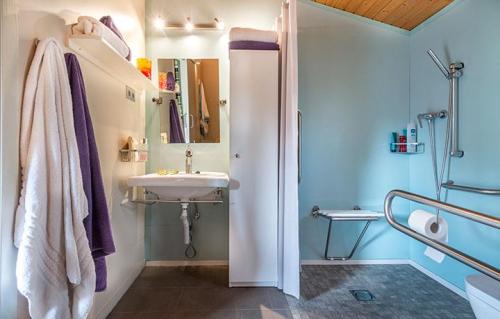 Stel Camping & Bungalow Resort - BUNGALOW STEL 4 Air-conditioning + Car/adapted to the people with reduced mobility - Photo 6