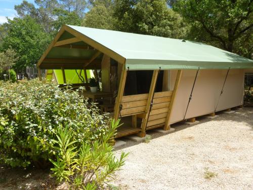 Flower Camping Le Relais de la Bresque - FREEFLOWER CONFORT+ 24m² - 2 bedrooms - Photo 2