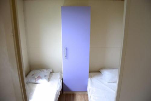 Camping de la Plage Bénodet - Chalet CAMPECO 24m² - 2 bedrooms + sheltered terrace - Photo 9