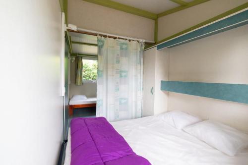 Camping de la Plage Bénodet - Chalet PMR SPECIAL ACCESS 35m² - 2 bedrooms + sheltered terrace (adapted to the people with reduced mobility) - Photo 4