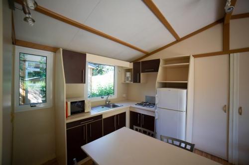 Camping de la Plage Bénodet - Chalet COTTAGE 40m² - 3 bedrooms + sheltered terrace - Photo 3
