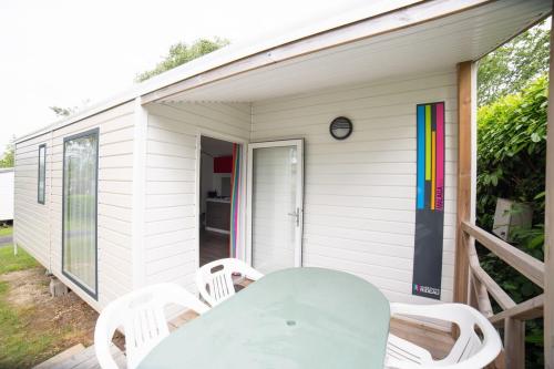 Camping de la Plage Bénodet - Mobile home 24m² with private facilities - 2 bedrooms + Terrace - Photo 1
