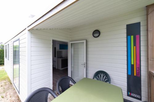 Camping de la Plage Bénodet - Mobile home 40m² with private facilities - 3 bedrooms + Terrace - Photo 2