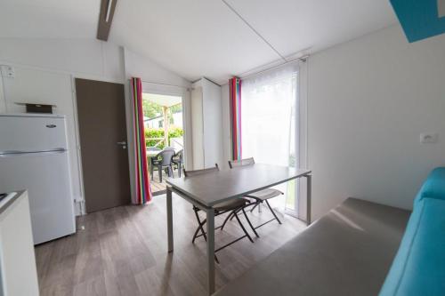 Camping de la Plage Bénodet - Mobile home 40m² with private facilities - 3 bedrooms + Terrace - Photo 3