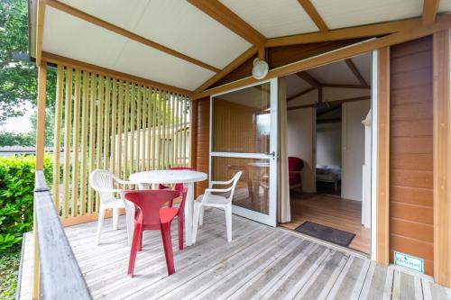 Camping de la Plage Bénodet - Chalet TRIANON n°1 20m² 1 bedroom + sheltered terrace - Photo 2