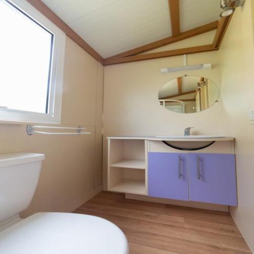 Camping de la Plage Bénodet - Chalet TRIANON n°1 20m² 1 bedroom + sheltered terrace - Photo 7
