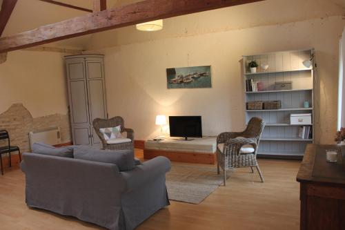 Castel Camping Château de Martragny - Holiday Home GRANGE - Photo 4