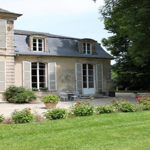 Castel Camping Château de Martragny - Holiday Home CHATEAU : Les Rosiers - Photo 1