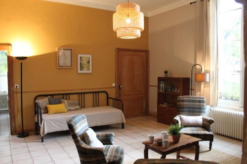 Castel Camping Château de Martragny - Holiday Home CHATEAU : Les Rosiers - Photo 2